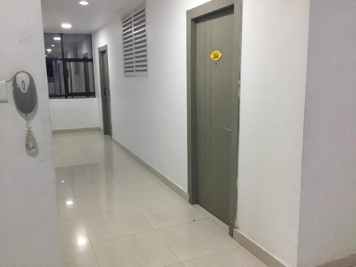 La Riviera Suites Madhapur Hyderabad Eksteriør billede